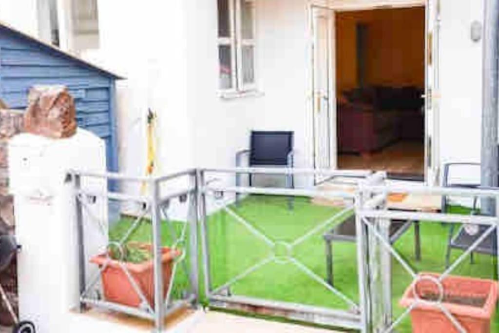 Lovely Two Bedroom Apartment, With Private Garden! Torquay Exterior foto